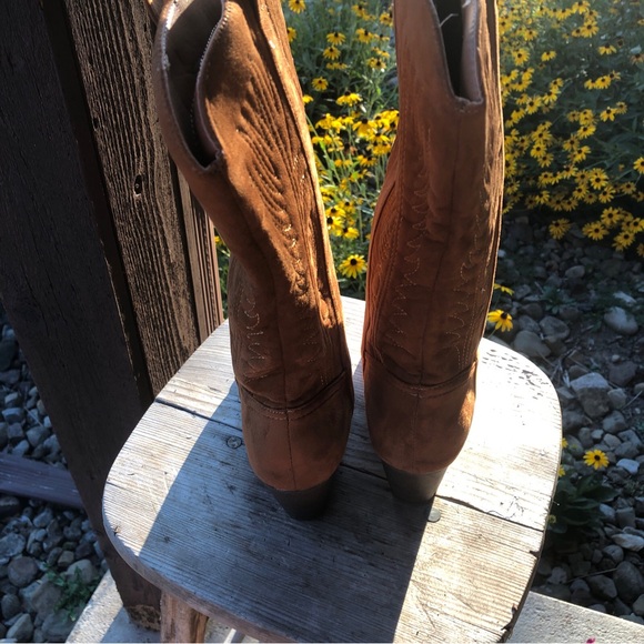 Women Cowgirl Western Boots Almond Toe Pull On Mid Calf Size 6 Carmel Brown - Picture 5 of 10